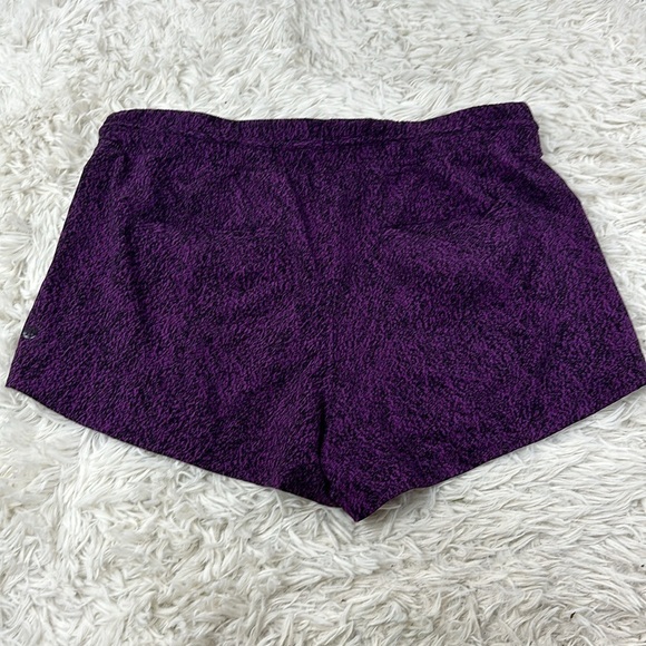 Lululemon Breakaway Short (3") Circuit Aurora Black / Black - Picture 4 of 5